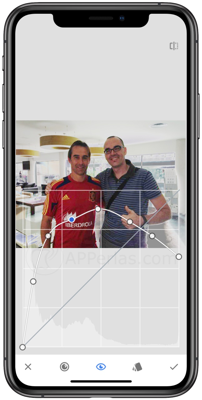 Aclarar una fotografía oscura Aclarar una fotografía oscura