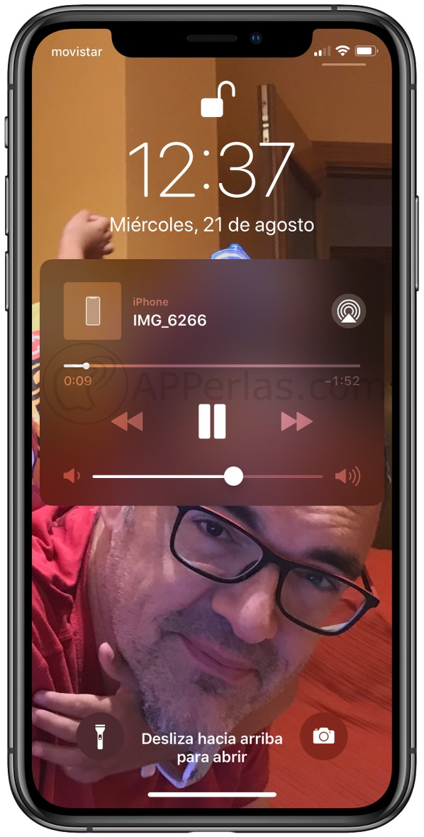 Escuchando vídeo de Youtube con iPhone bloqueado Escuchando vídeo de Youtube con iPhone bloqueado