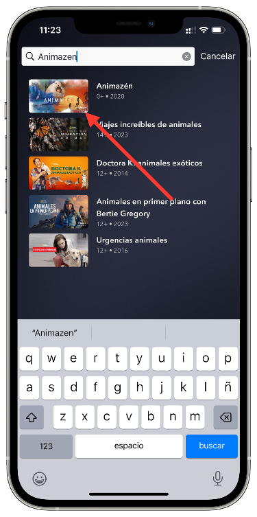 relajarse con Disney +.